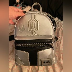 Silver Mandalorian loungefly